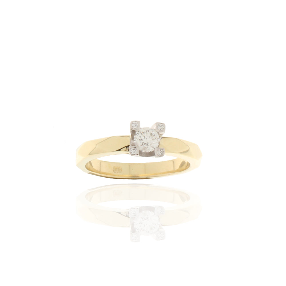 Brillant-Ring „Square Elegance“ – 14k Gelb- & Weißgold